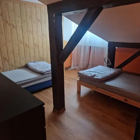 Pracownicze Wojtek Hostel *